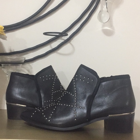 Treasure&Bond women’s leather studded ankle boots - Picture 3 of 8